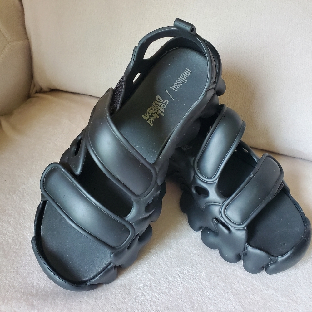 Collina Strada Matte Black Puff Sandals